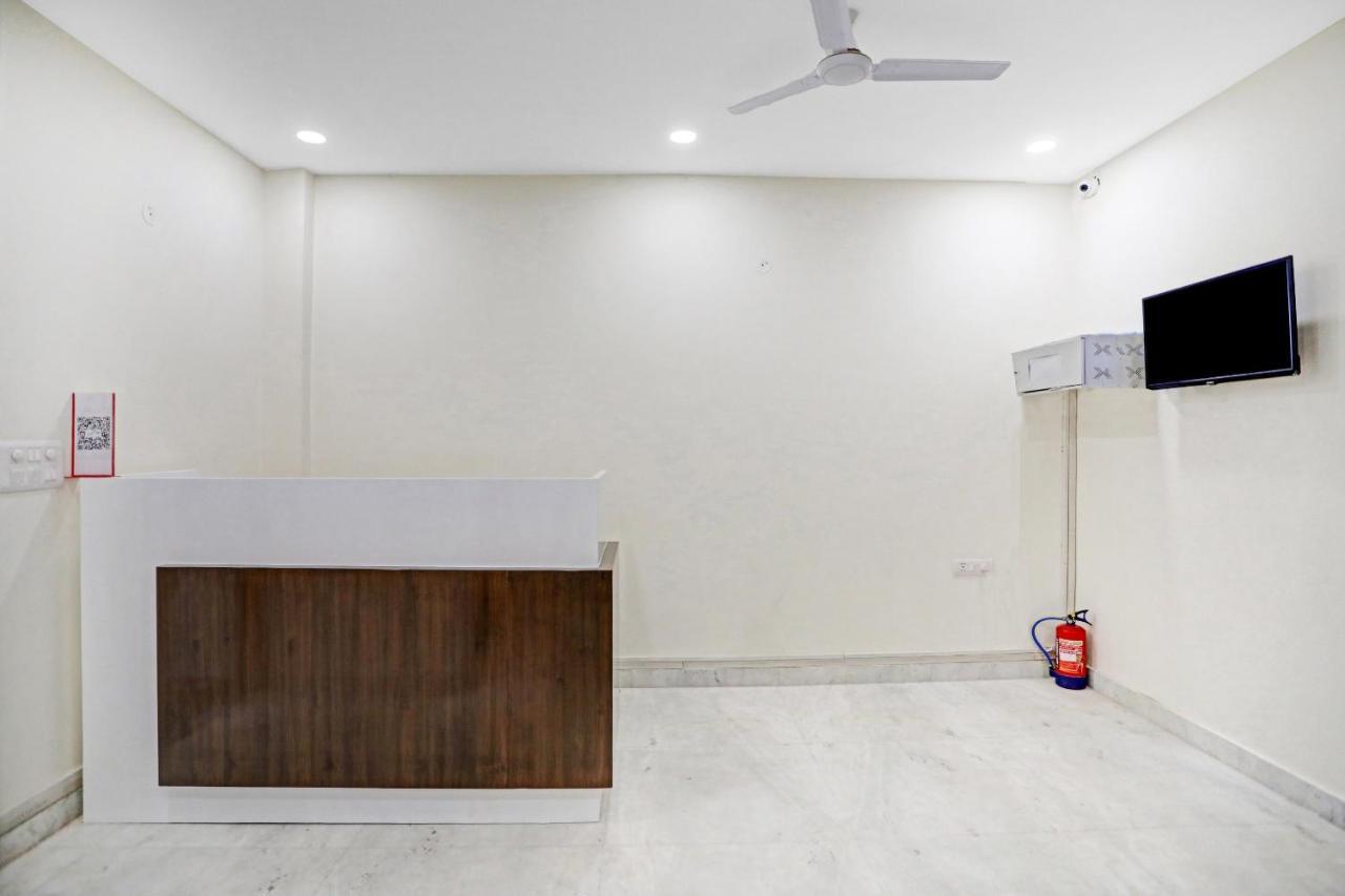 Hotel Capital O 86909 Cozy New Delhi