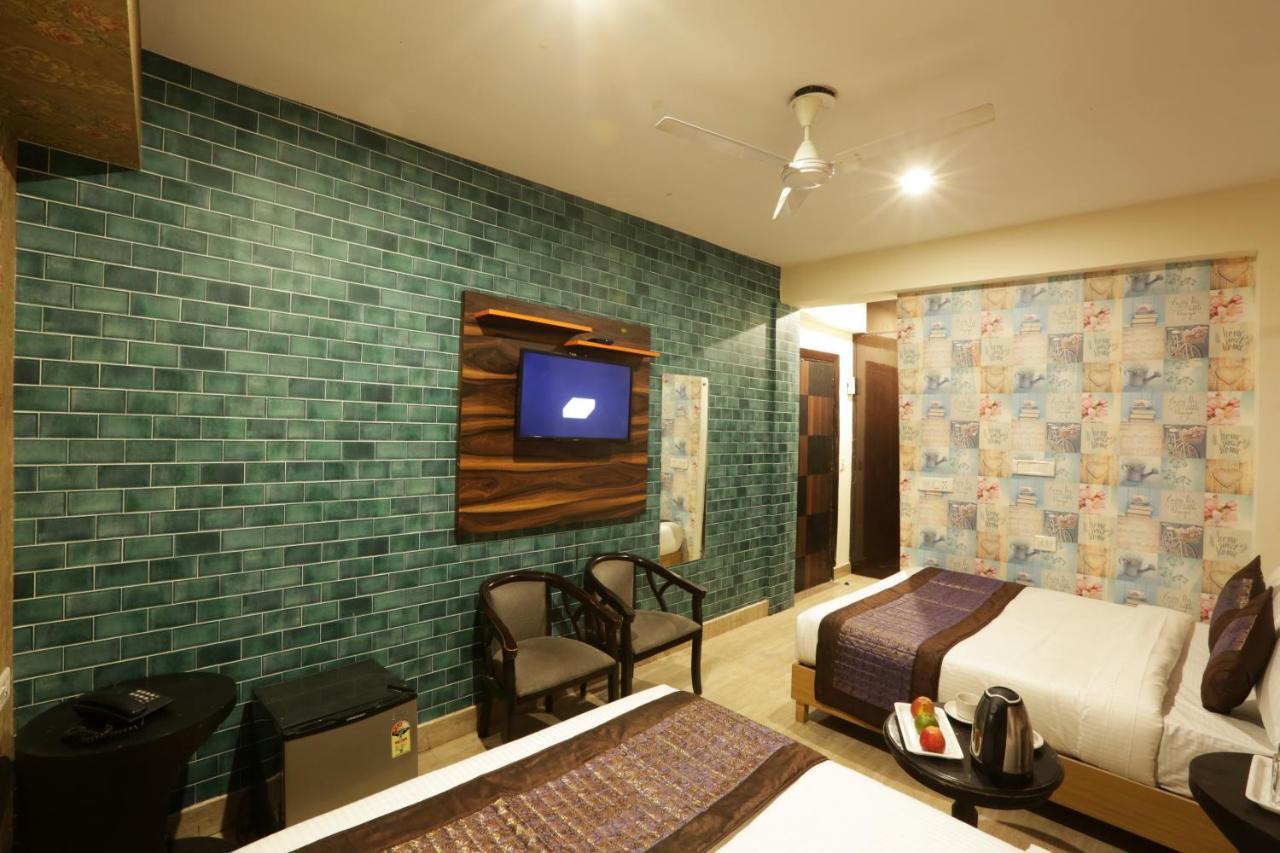 Airport Star Hotel 3*