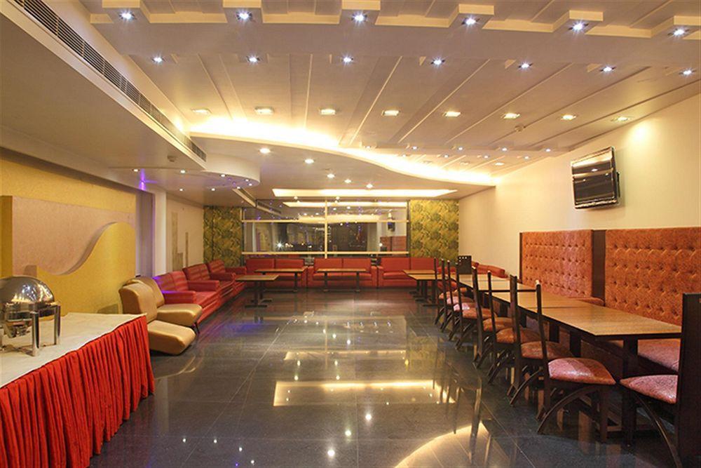 Hotel Delhi 37