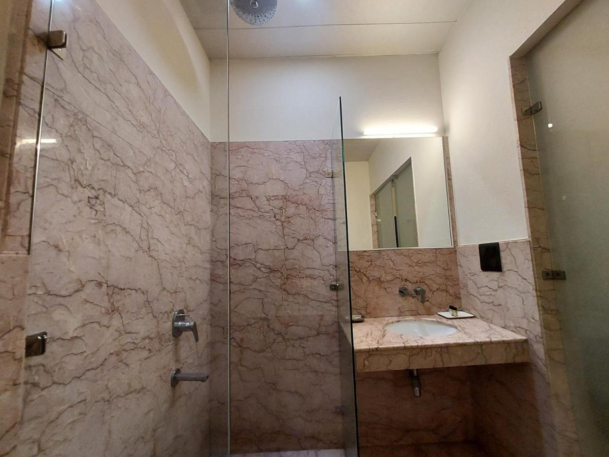 Hotel Castle New Delhi
