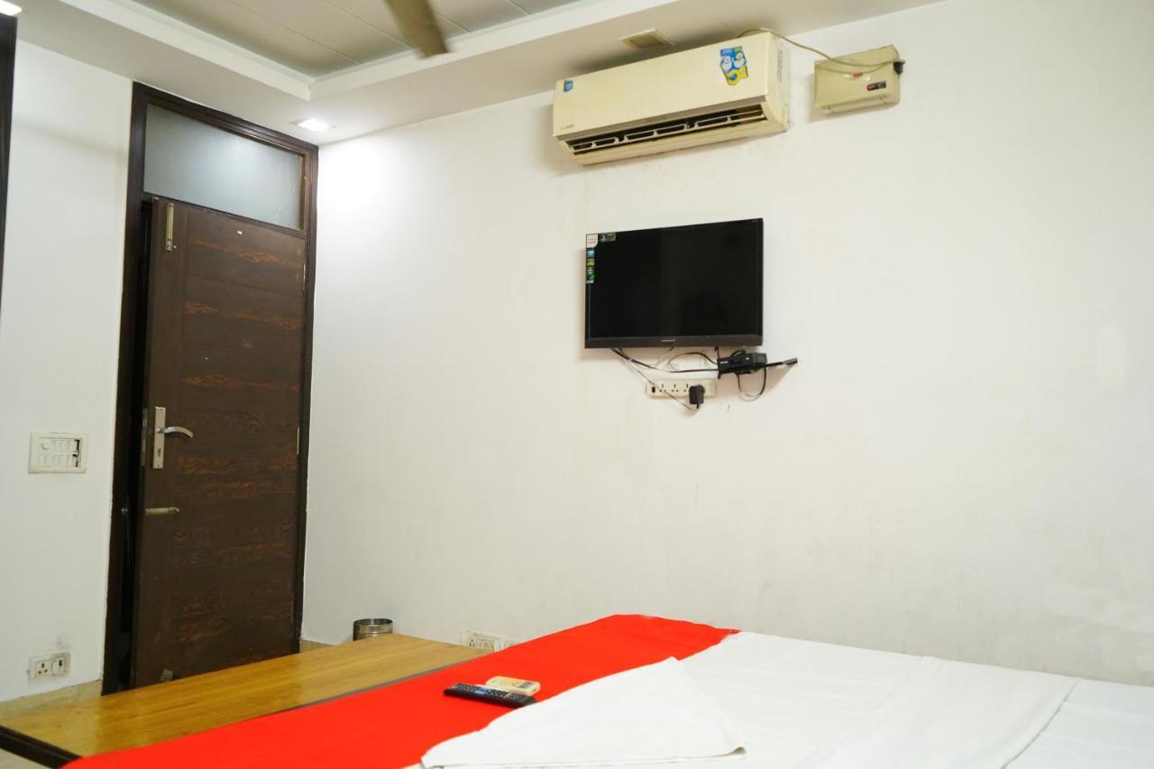Premium Villa - Lajpat Nagar 3*