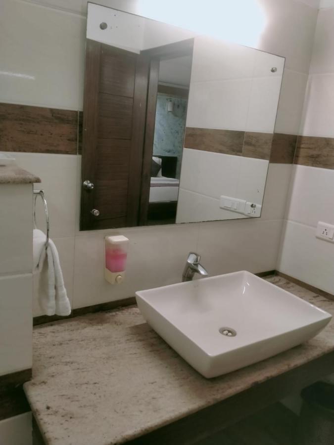 Hotel Lotus La Wisteria 3*
