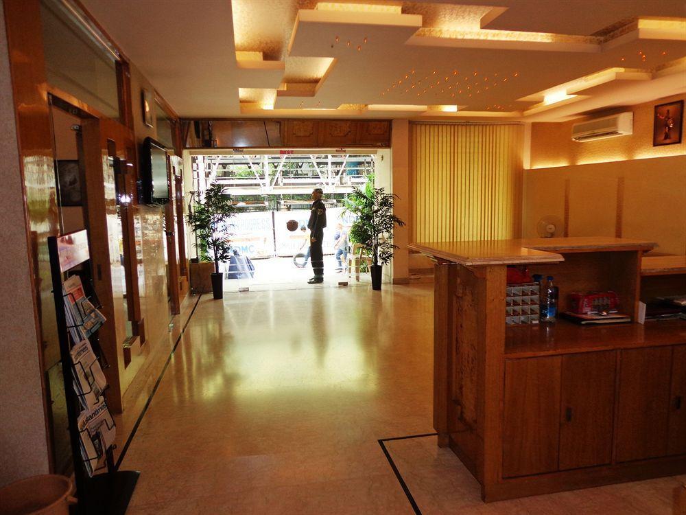 Singh Sahib Hotel 3*