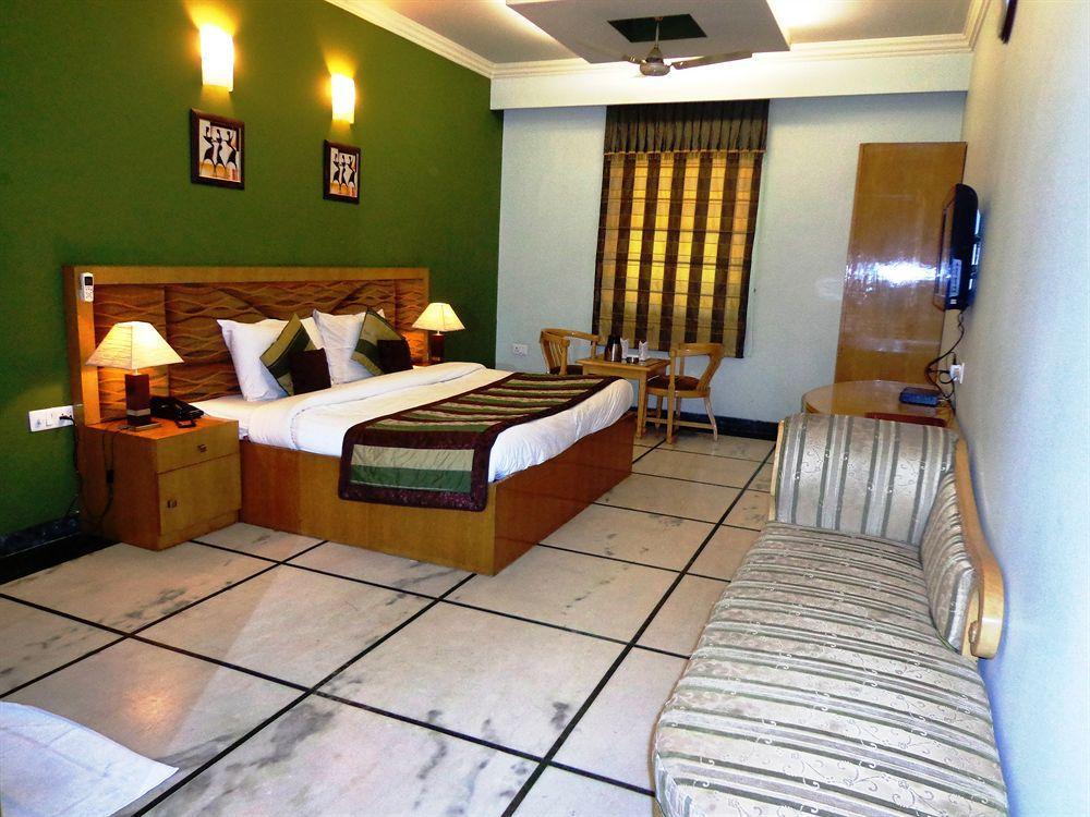 Singh Sahib Hotel Delhi (National Capital Territory of India)