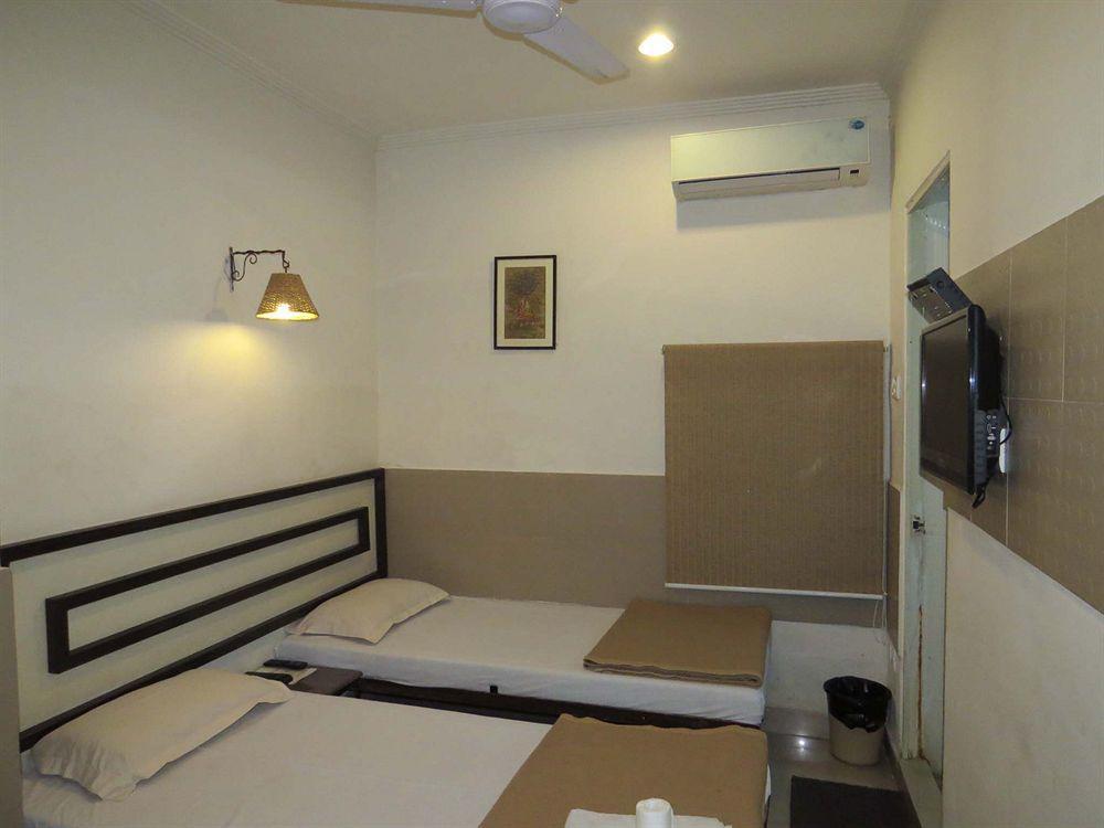 Hotel Smyle - Value Near Station 3*