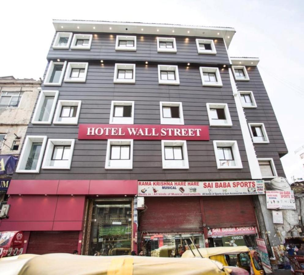 Hotel Street New Delhi