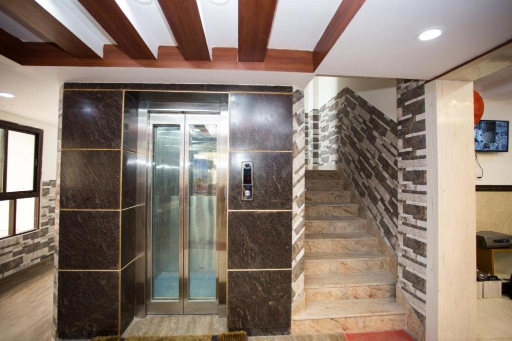 Street Hotel 3*