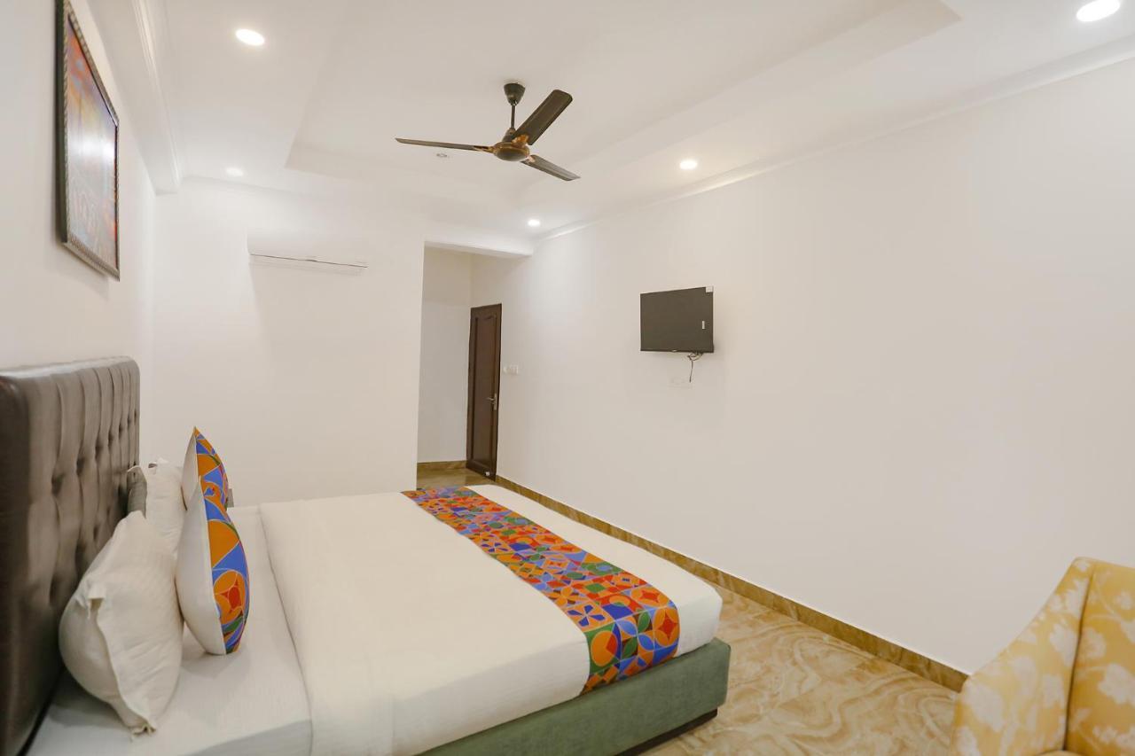Fabexpress Taj Residency - Nr Yashobhoomi Convention Centre Delhi (National Capital Territory of India)