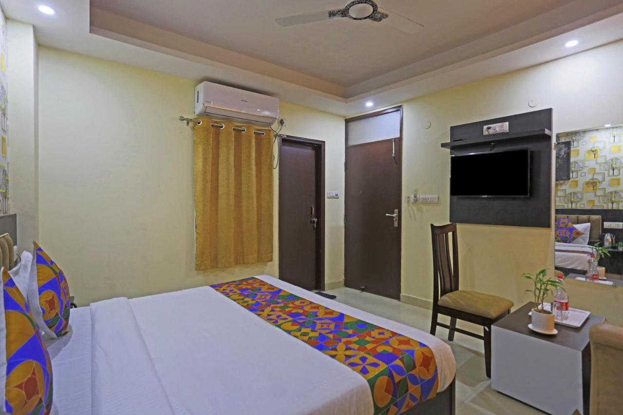 Hotel Airport Rosewood 4*