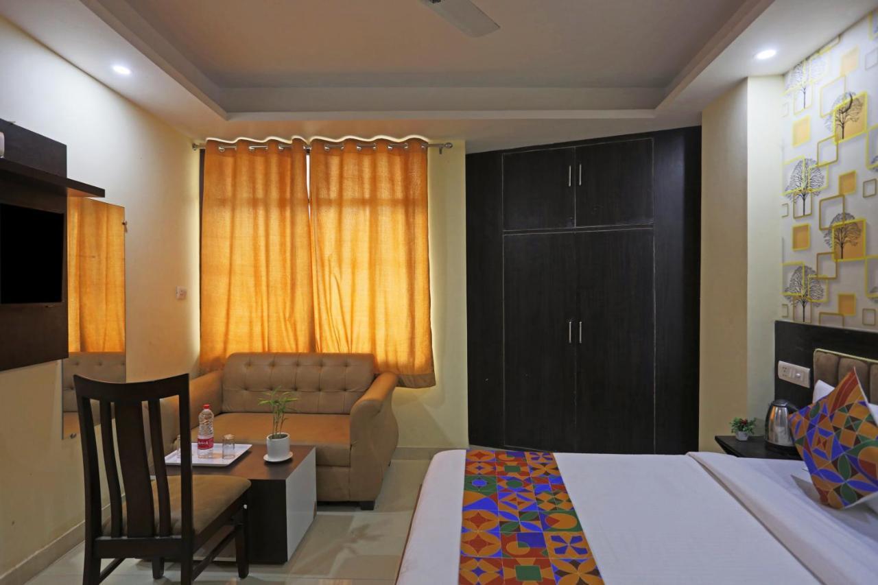 Airport Rosewood Hotel 4*