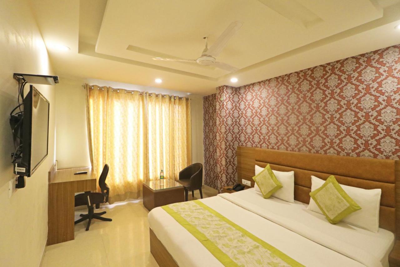 Ronit Royal Delhi Airport By D'capitol 4* New Delhi