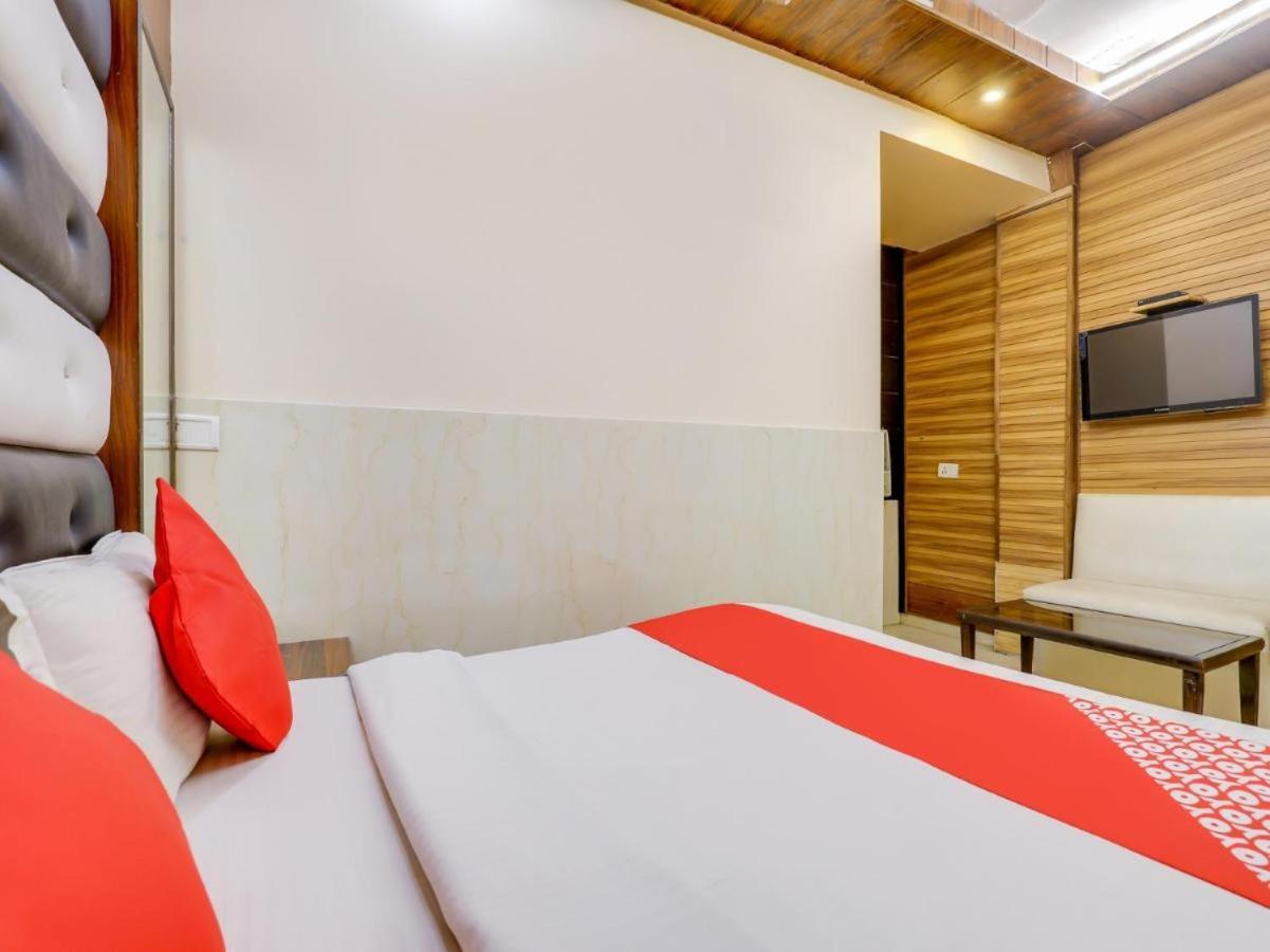 Hotel Roma Deluxe - Railway Station New Delhi