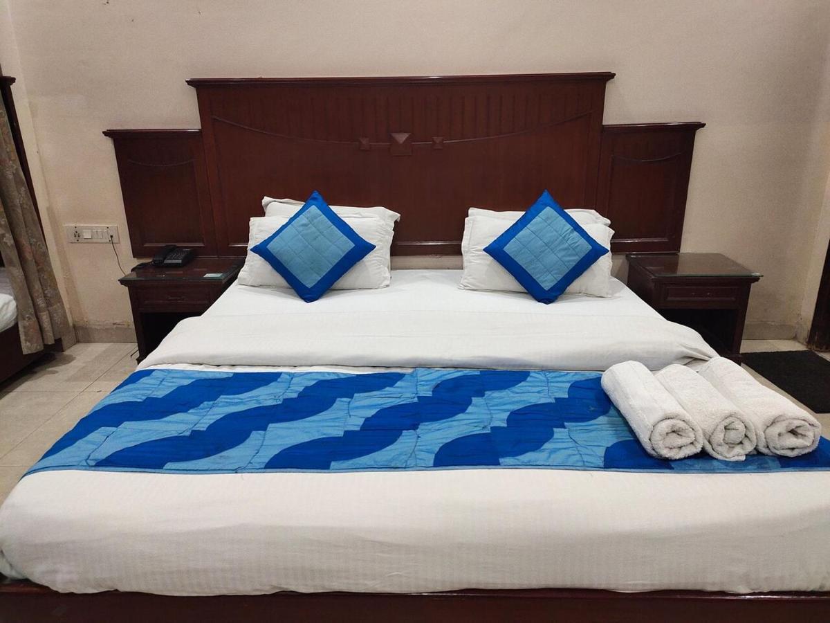 Lotus Homestay At Delhi Airport Bed & Breakfast