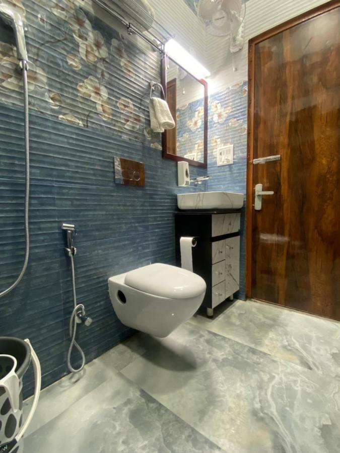 Vrindavan Residency Guest house *