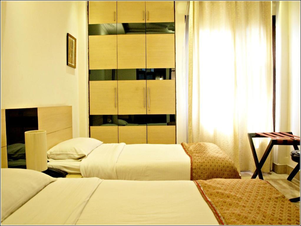 Stallen Hospitality Defence Colony 2* New Delhi