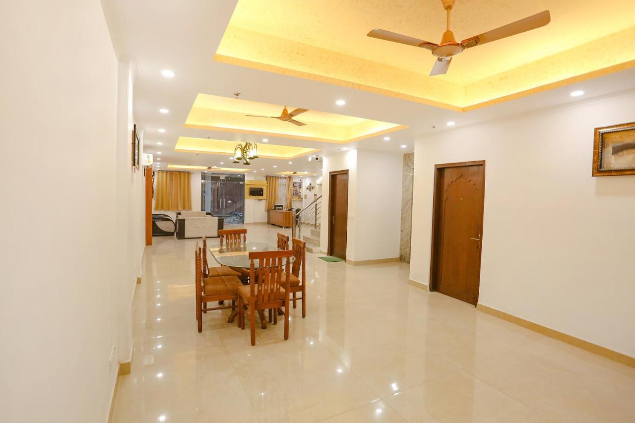 Fabexpress Taj Residency - Nr Yashobhoomi Convention Centre Hotel 3*