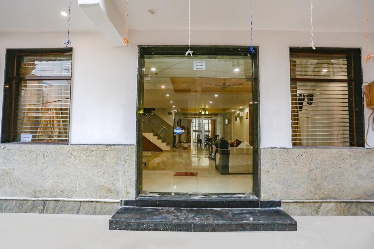 Fabexpress Taj Residency - Nr Yashobhoomi Convention Centre Hotel 3*