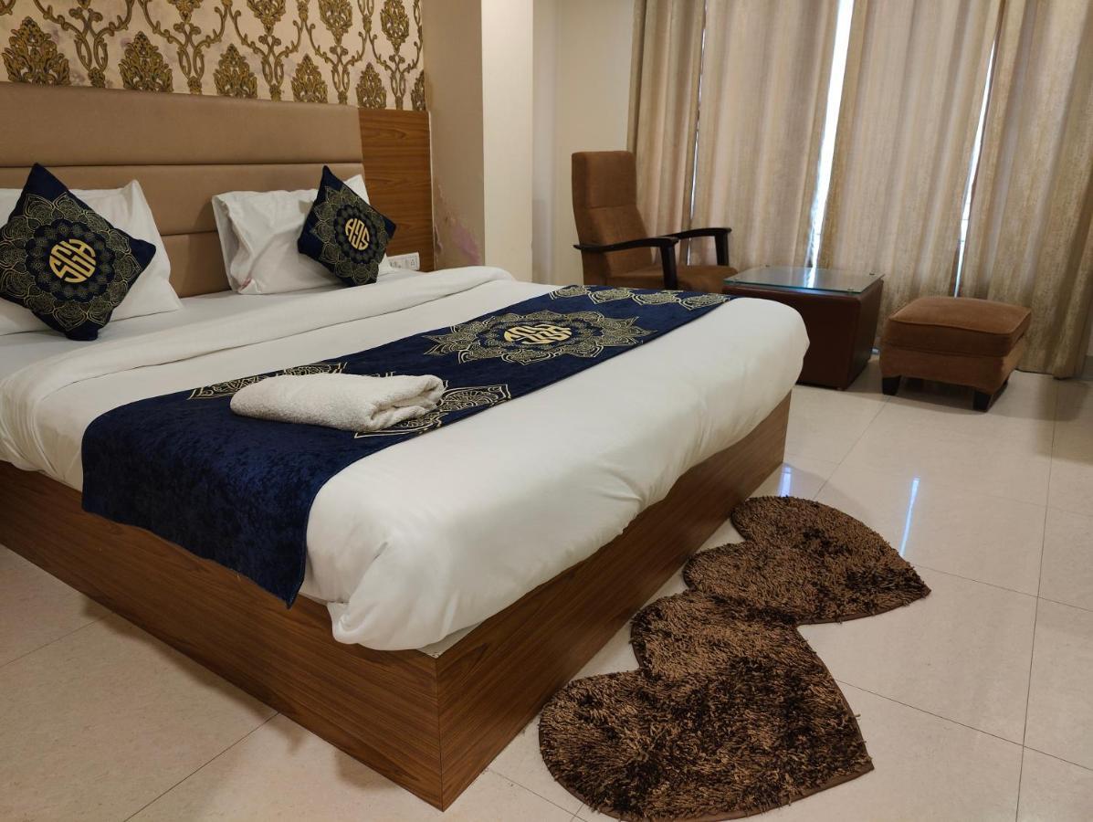 Ronit Royal Delhi Airport By D'capitol 4*