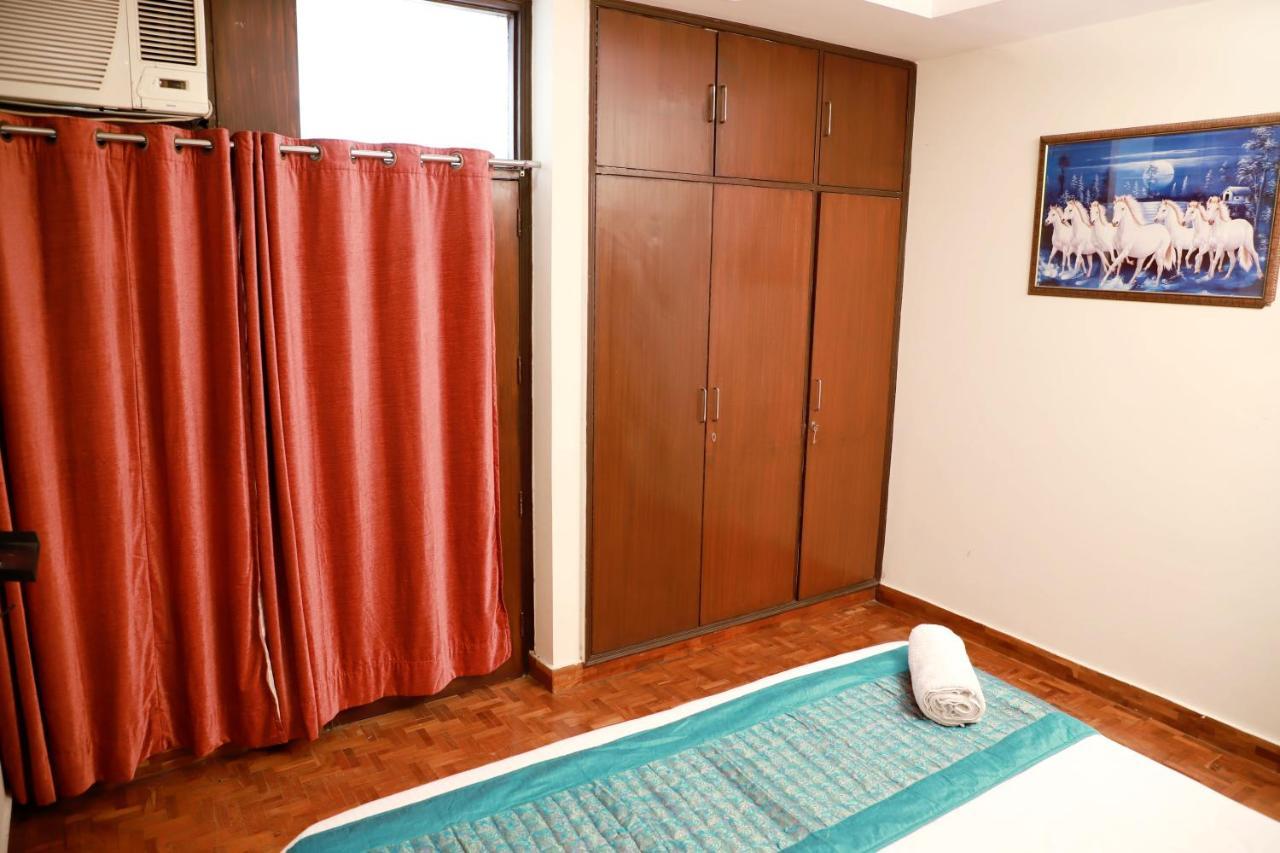 Apartment Fortune Service 3bhk,e-28 Saket 1b *