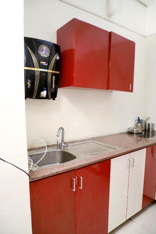 Fortune Service 3bhk,e-28 Saket 1b Apartment New Delhi