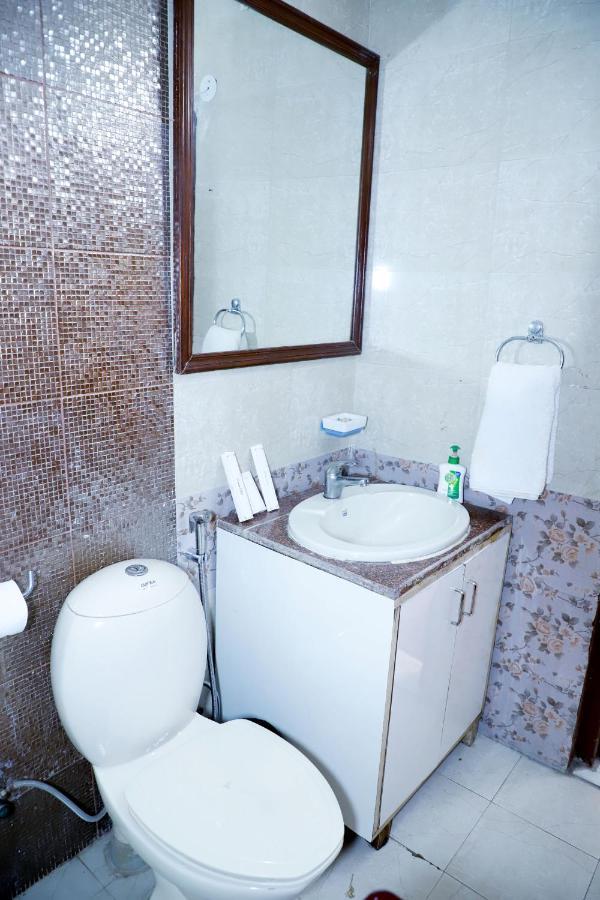 Apartment Fortune Service 3bhk,e-28 Saket 1b