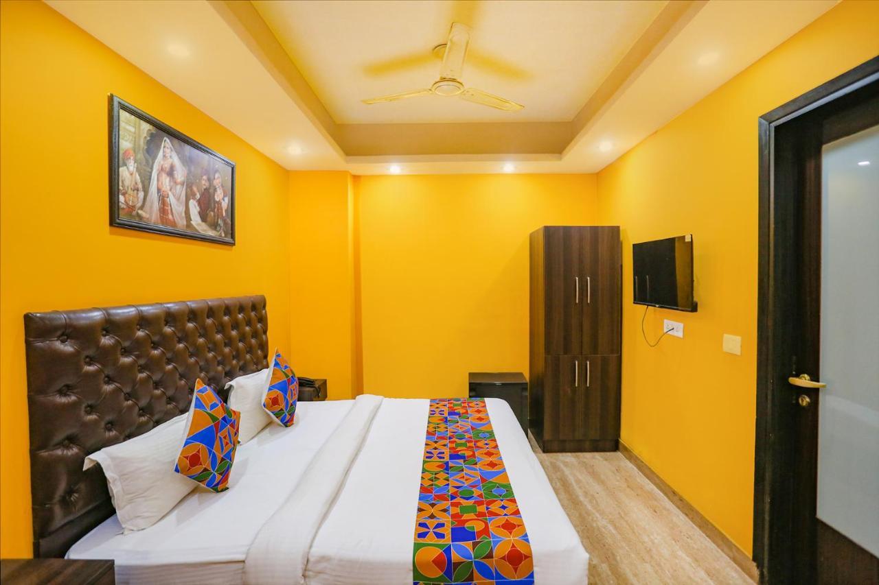 Hotel Fabexpress Taj 3*