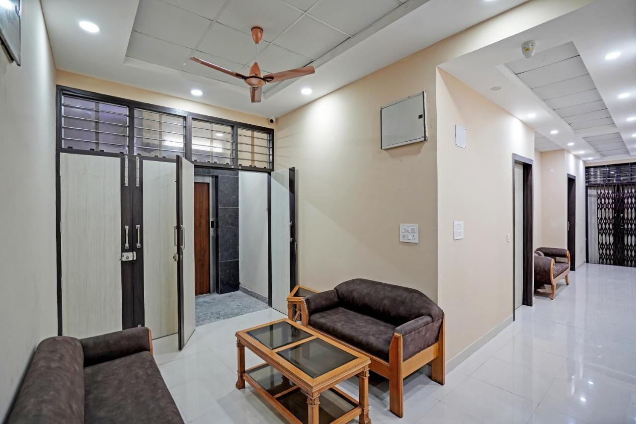 Hotel Chilly New Delhi