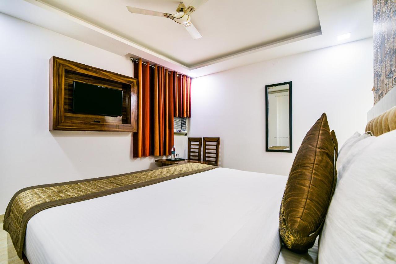 Hotel Pearl - Mahipalpur Delhi Airport New Delhi
