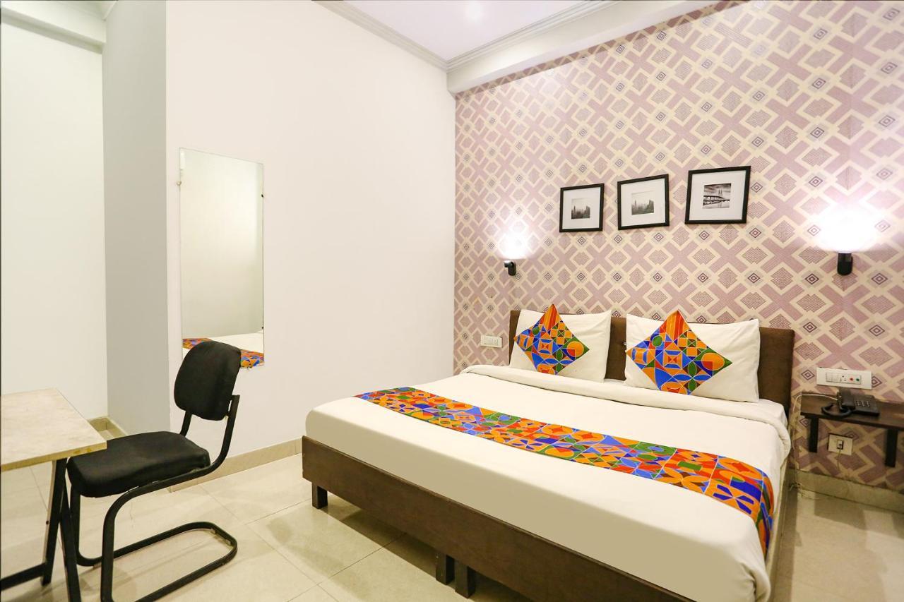 Hotel Fabhotel Novel - Nr Yashobhoomi Convention Centre