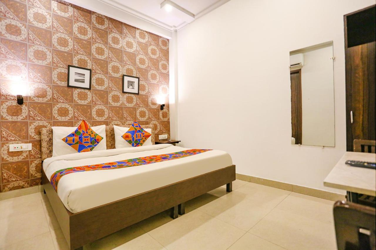 Fabhotel Novel - Nr Yashobhoomi Convention Centre