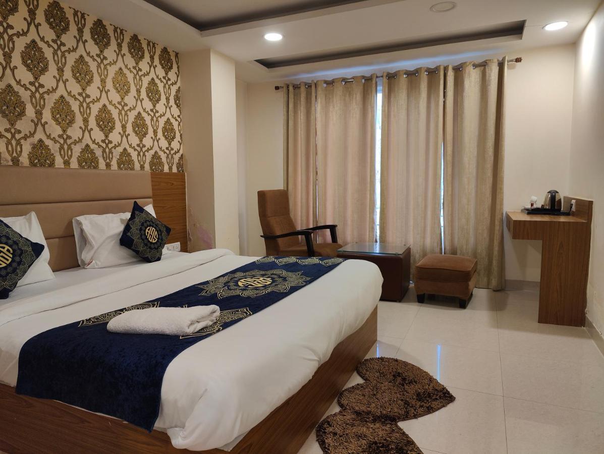 Hotel Ronit Royal Delhi Airport By D'capitol New Delhi