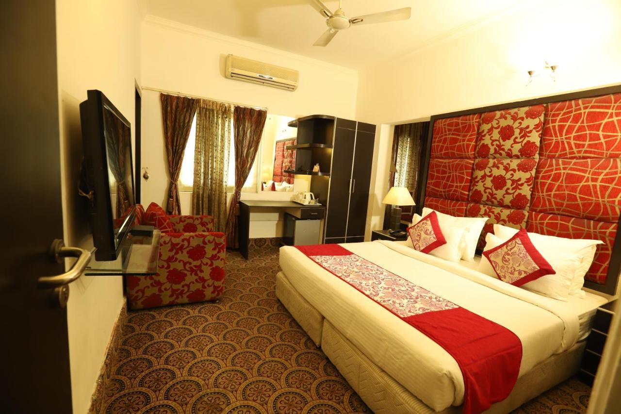 Hotel Capitol Hills - Greater Kailash Delhi 3*