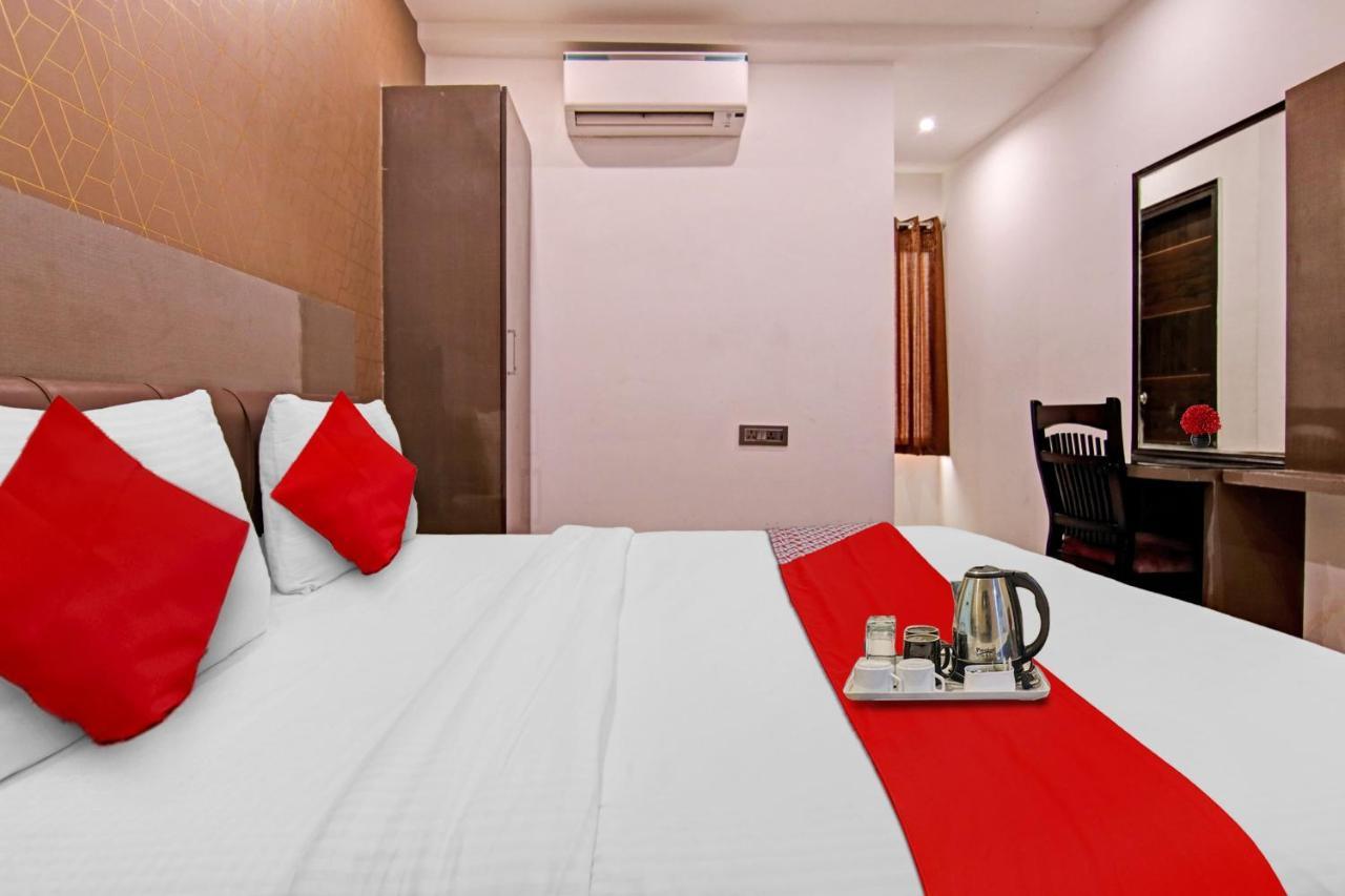 19 West Hotel 3*