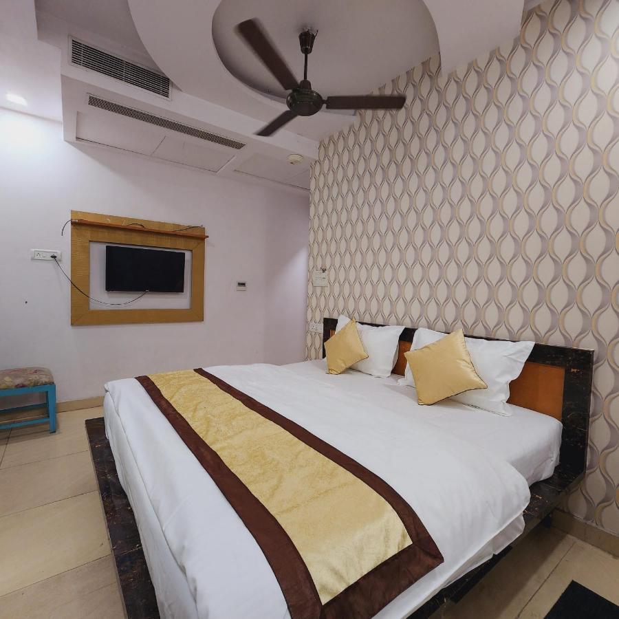 Royal Afghan Hotel 3*