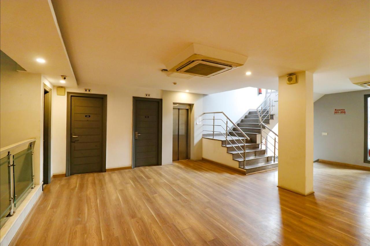 Fabhotel Majestic Jpm I Hotel