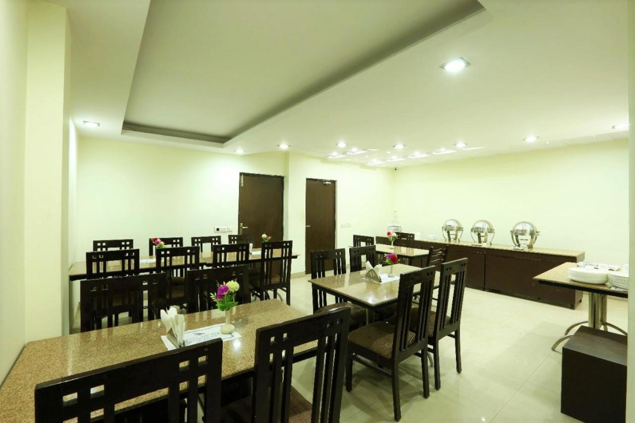 The Rts Plaza Nova Deli