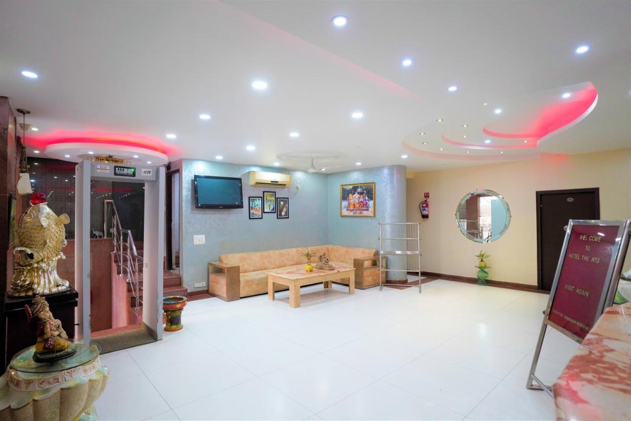 The Rts Plaza Hotel 3*