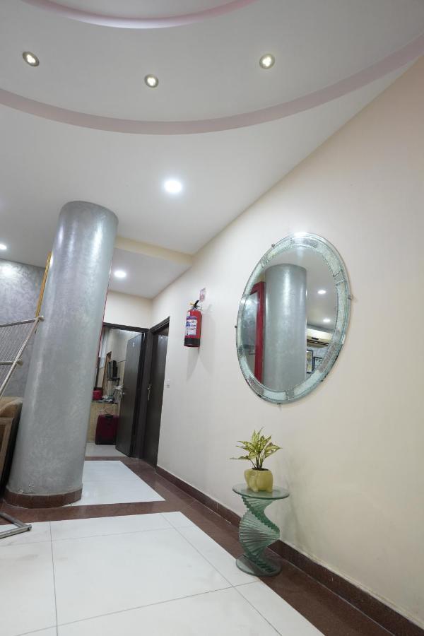 Hotel The Rts Plaza Nova Deli