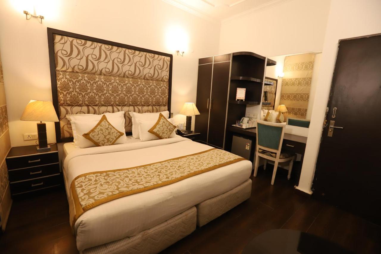 Capitol Hills - Greater Kailash Delhi