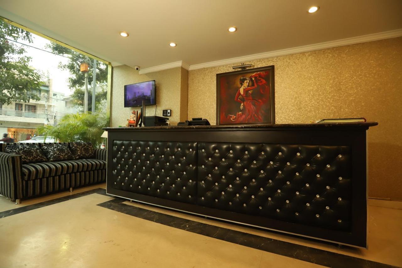 Capitol Hills - Greater Kailash Delhi