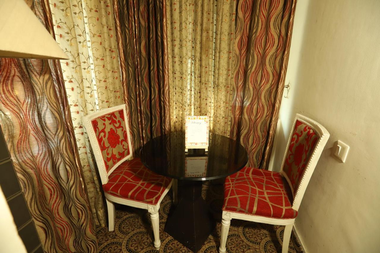 Capitol Hills - Greater Kailash Delhi New Delhi