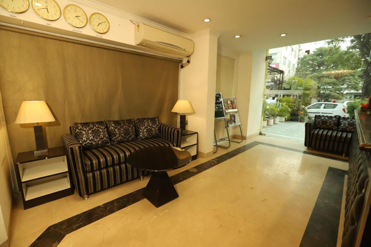 Hotel Capitol Hills - Greater Kailash Delhi