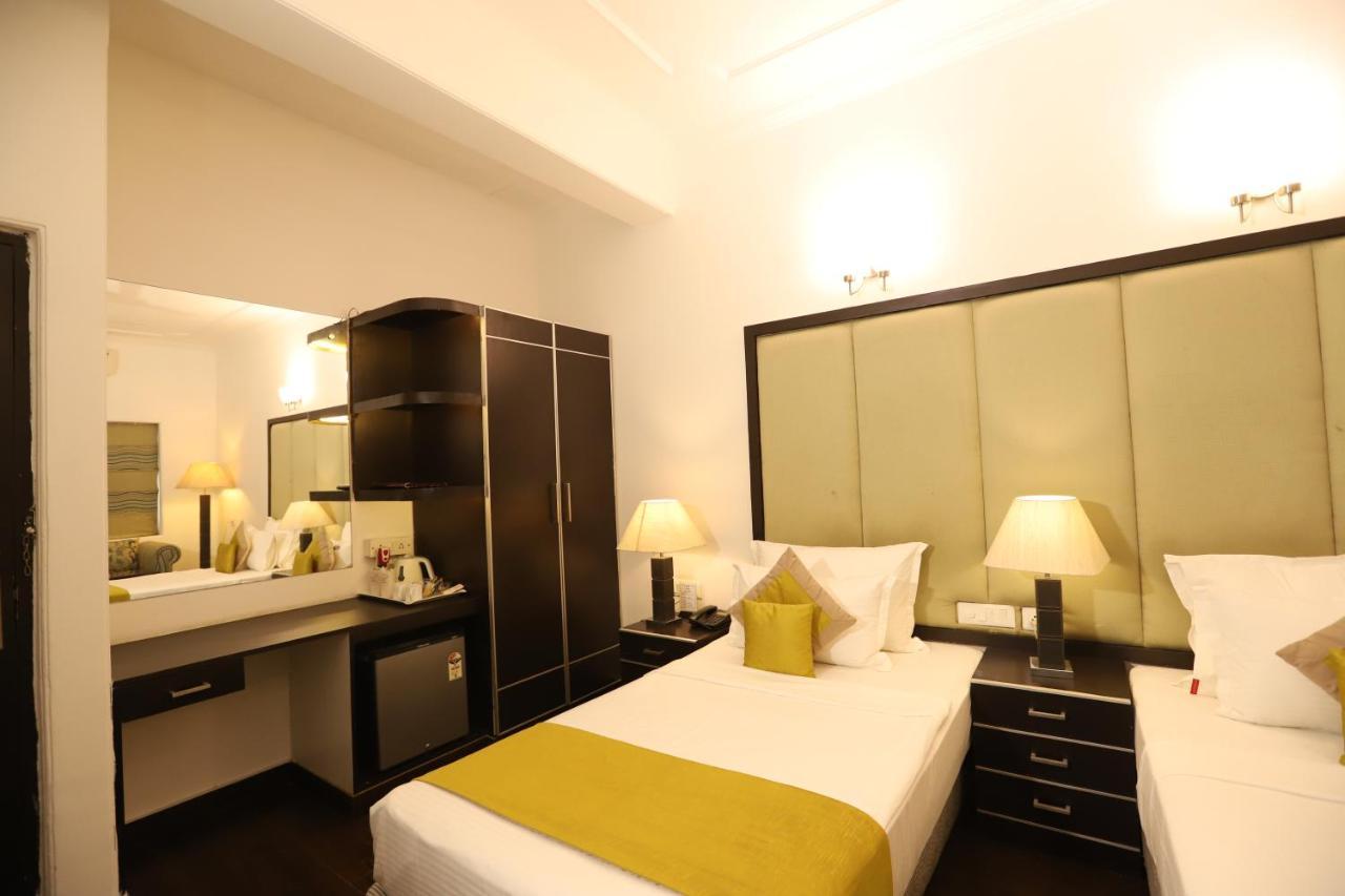 Capitol Hills - Greater Kailash Delhi