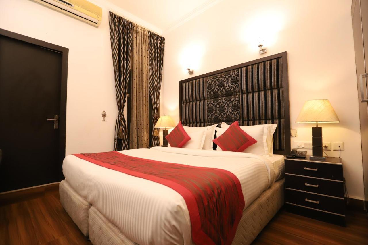 Hotel Capitol Hills - Greater Kailash Delhi