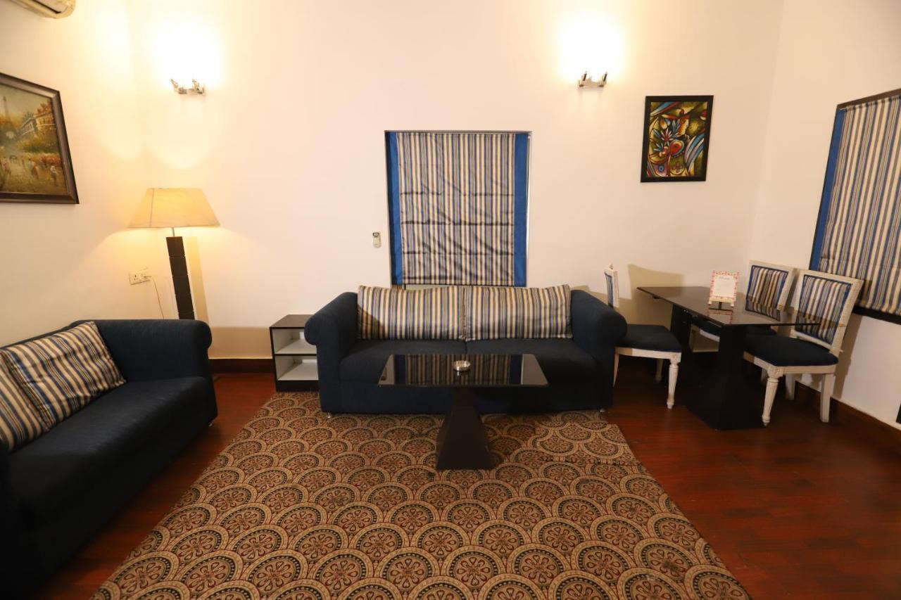 Capitol Hills - Greater Kailash Delhi