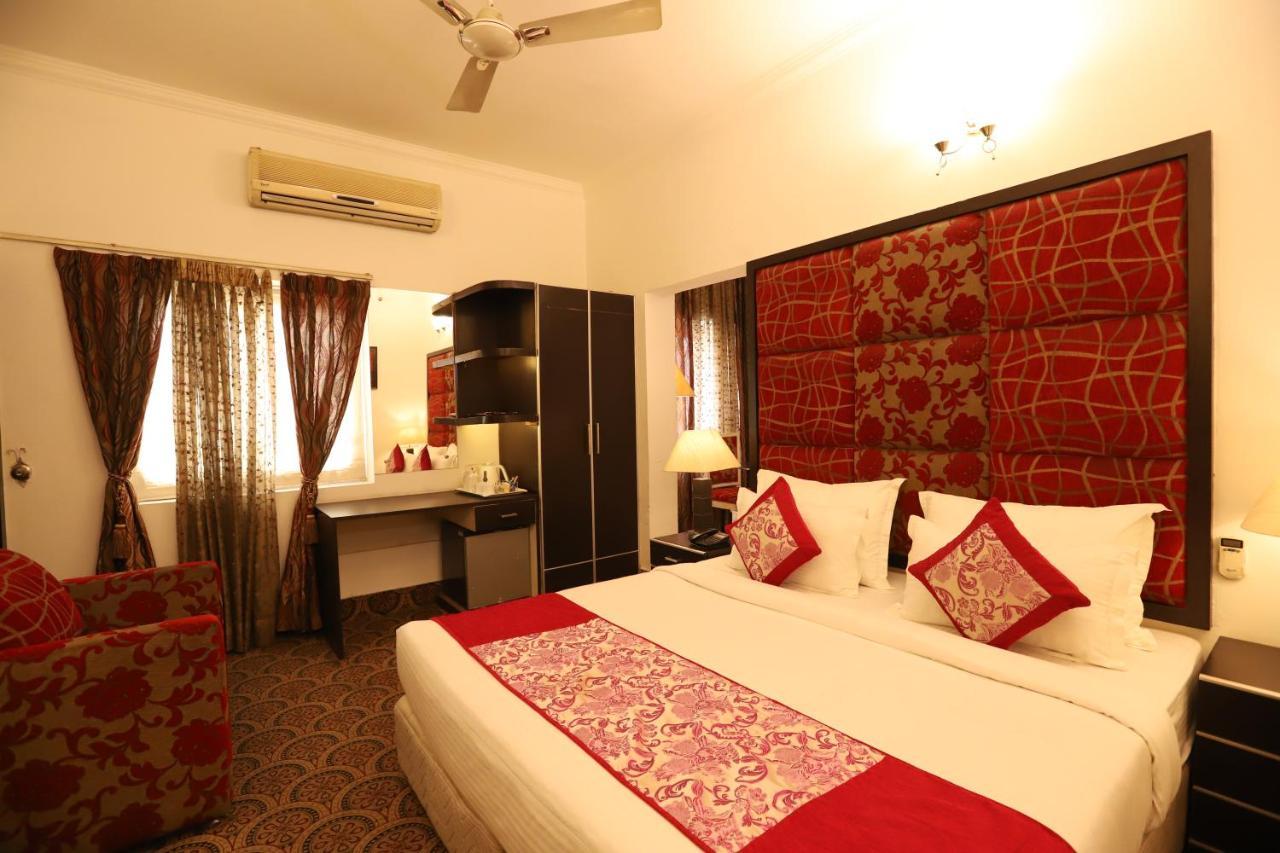 Capitol Hills - Greater Kailash Delhi Hotel