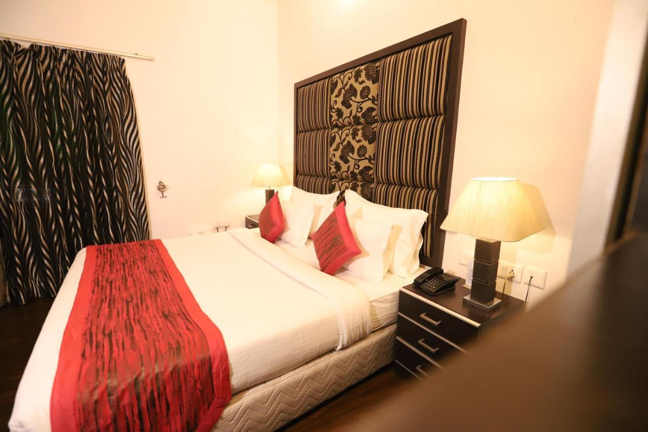 Capitol Hills - Greater Kailash Delhi Hotel 3*