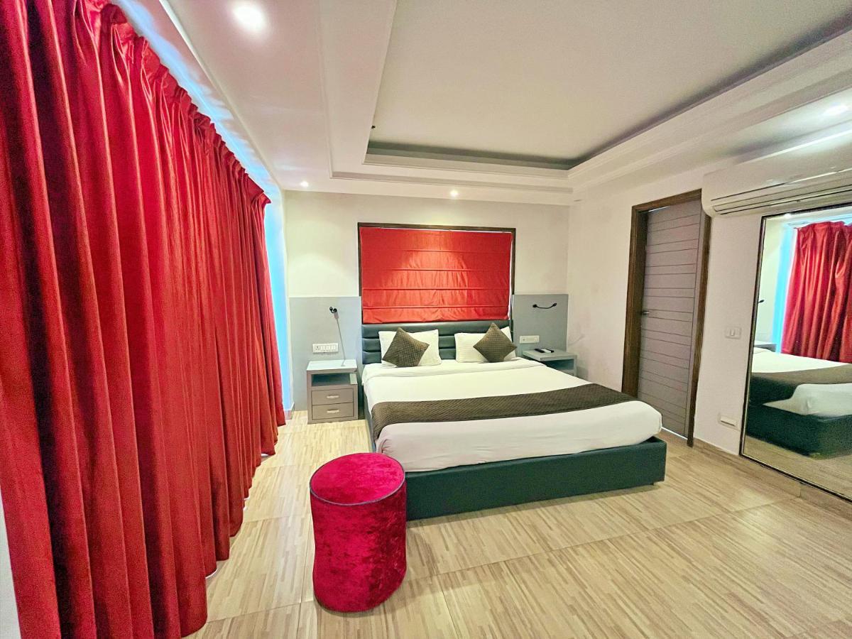 Red Rose - With Kitchenette Hospedagem domiciliar Nova Deli