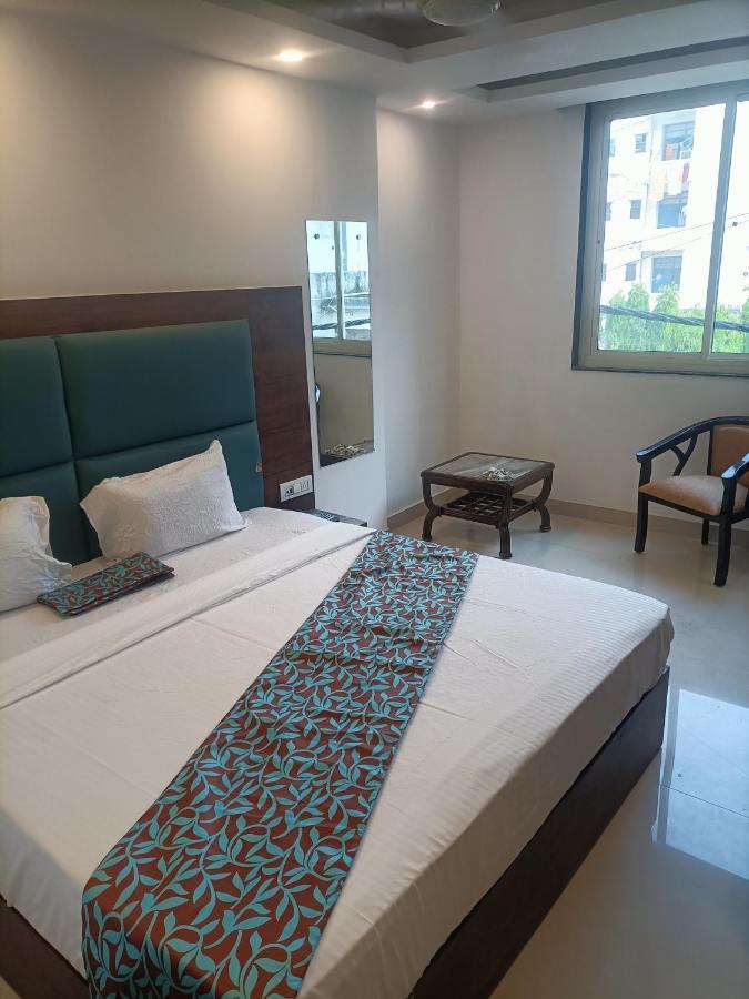 Family Tark Near Igi Airport Delhi 4* Nova Deli