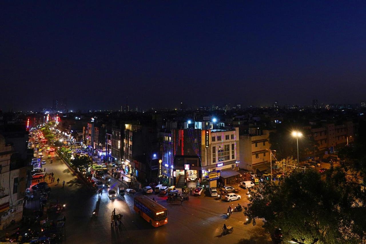 Hotel Staybook Aira Railway Station Paharganj Nova Deli
